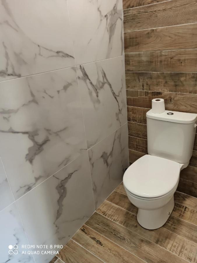 Апартаменты Triplex 110 M2 Centre Historique Avec Jacuzzi Динан Экстерьер фото